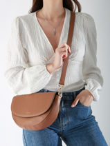 Sac Bandoulire Tradition Cuir Etrier Beige tradition ETRA065M-vue-porte